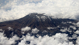 largest Kilimanjaro mountain photo, Mount Kilimanjaro in Africa's picture, oldest man to climb Kilimanjaro mountain