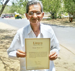 Arun Buch photo, Arun Buch picture, Arun Buch Limca Book of Record, Longest service as personal assistant to minister